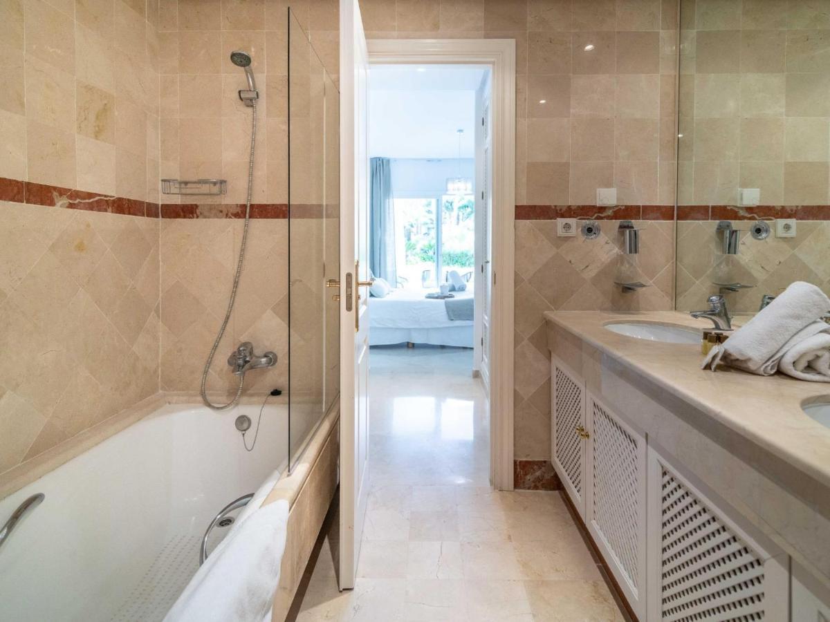 Apartamento Sophisticated Flat Next To Luxurious Puerto Banús Marbella