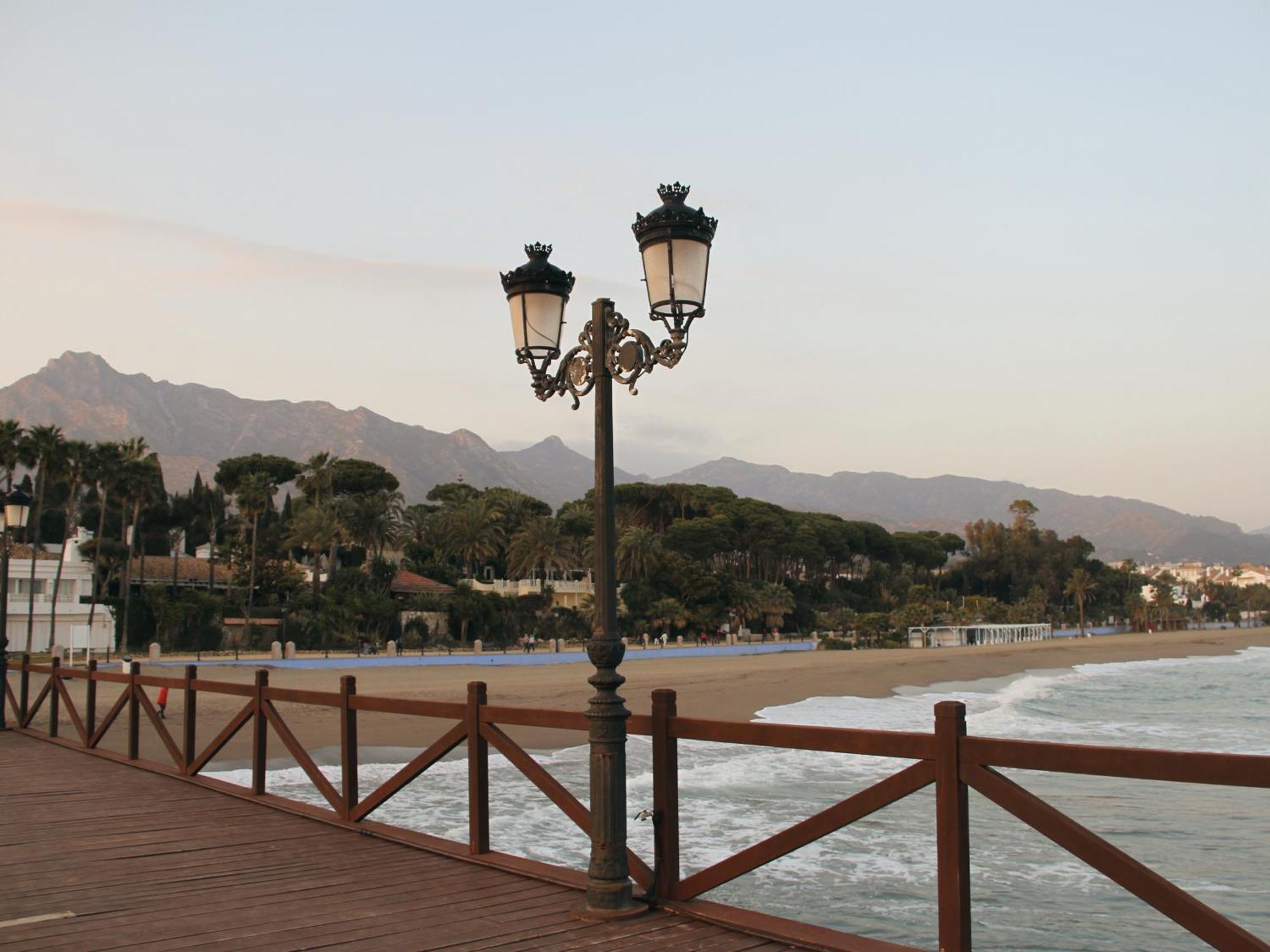 Apartamento Sophisticated Flat Next To Luxurious Puerto Banús Marbella